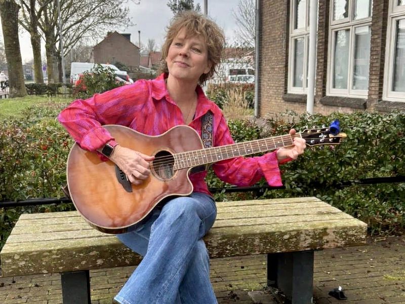 Margreet Singer Songwriter